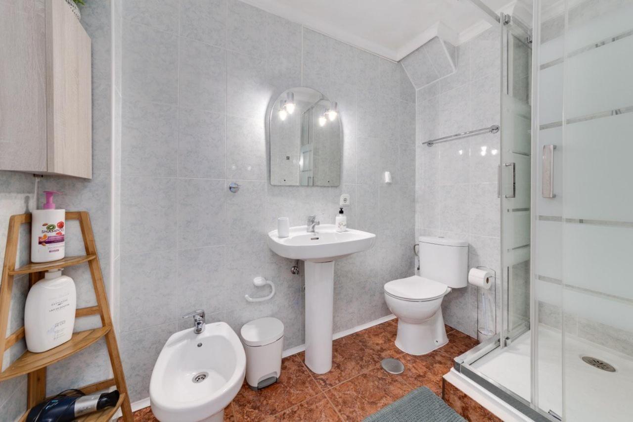 Comfortable Apartment With Wi-Fi Аликанте Экстерьер фото